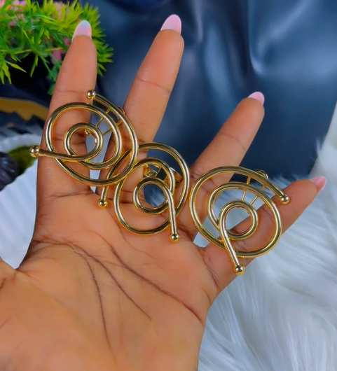 Gold Spiral Earrings Set