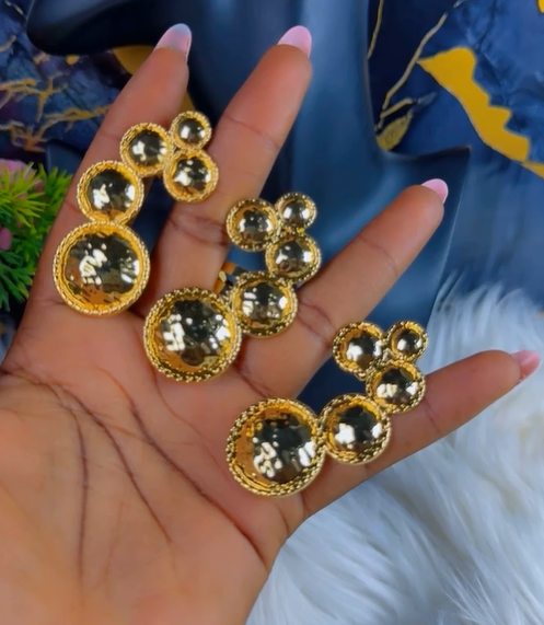 Her Majesty Earrings set